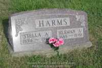 038_harms_stella_a_herman_a